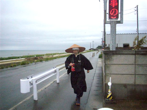 男鹿市門前　あいにくの小雨の中